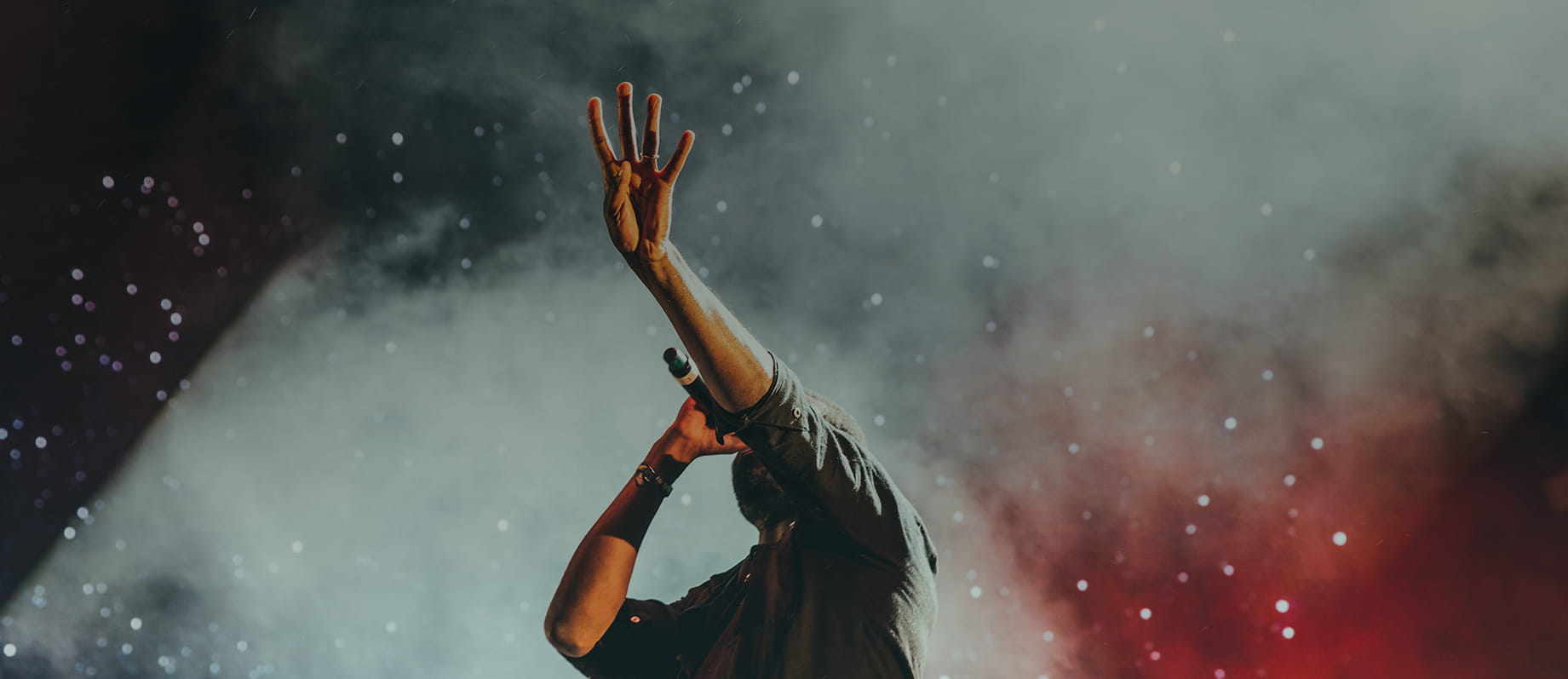Live Bands or Music